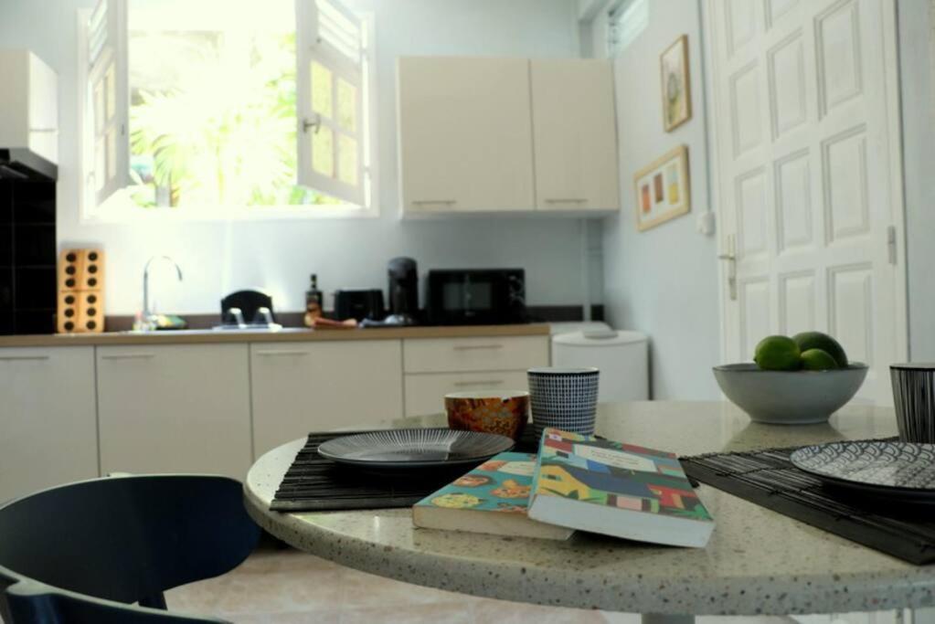 34 ° Soley. Apartment Case-Pilote Exterior photo